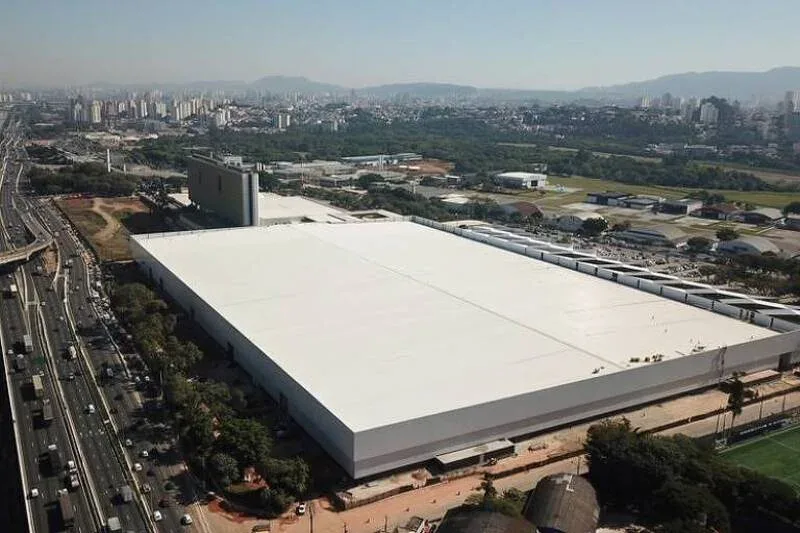 Vista aérea do pavilhão do Distrito Anhembi